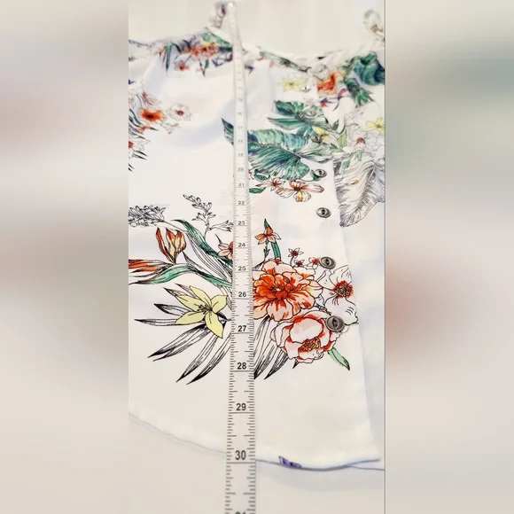 Torrid White Tropical Floral Button-Front Cami Tank Top – Size 00 -M/L - Size 10 - Picture 15 of 16